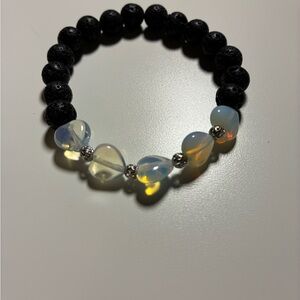 Chic Black and Iridescent Beaded Bracelet